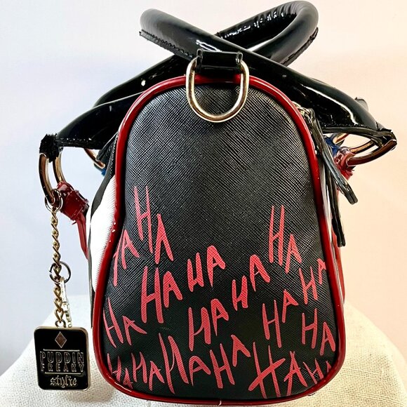 Harley Quinn Checkered Crossbody Bag Red & Blue Design  DC Comics Cosplay bag - Picture 3 of 16